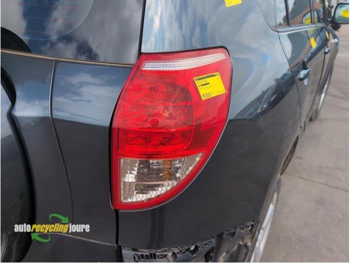 Achterlicht rechts van een Toyota Rav-4, Gebruikt, -, -, Toyota