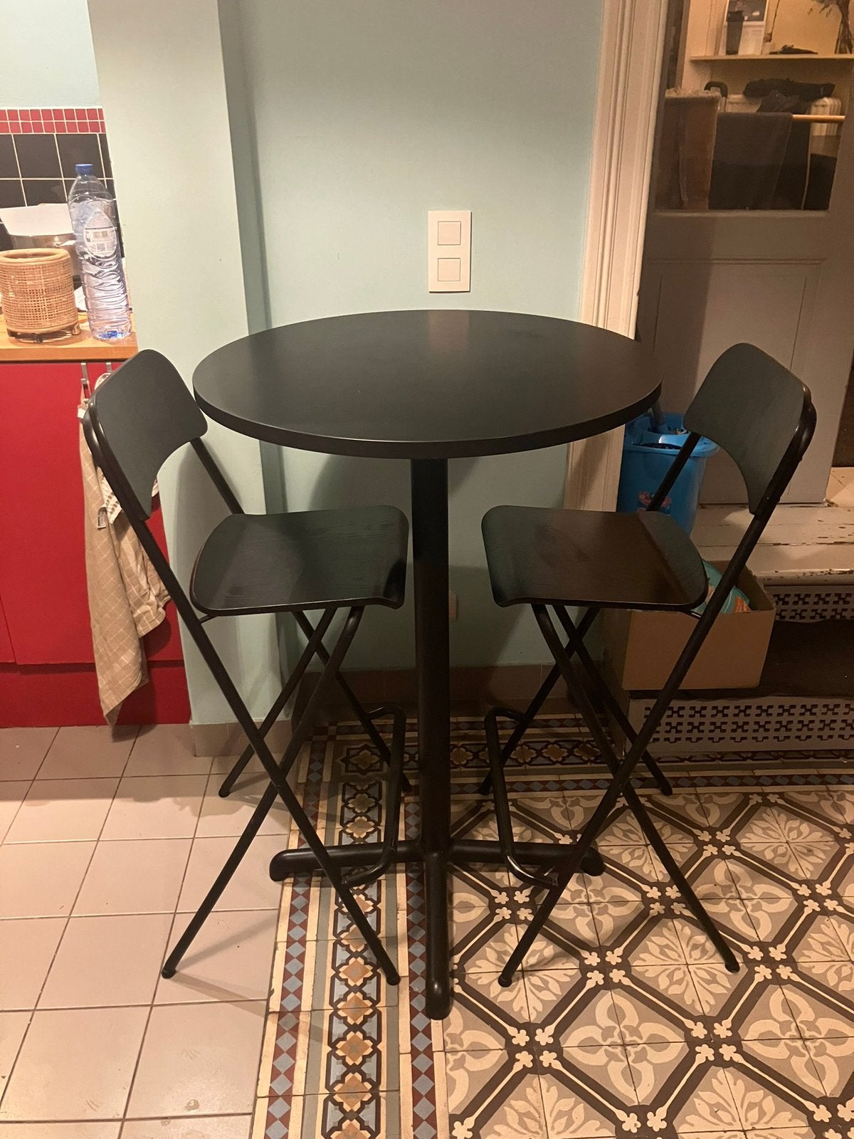 Table haute + 2 chaises, Enlèvement, Comme neuf