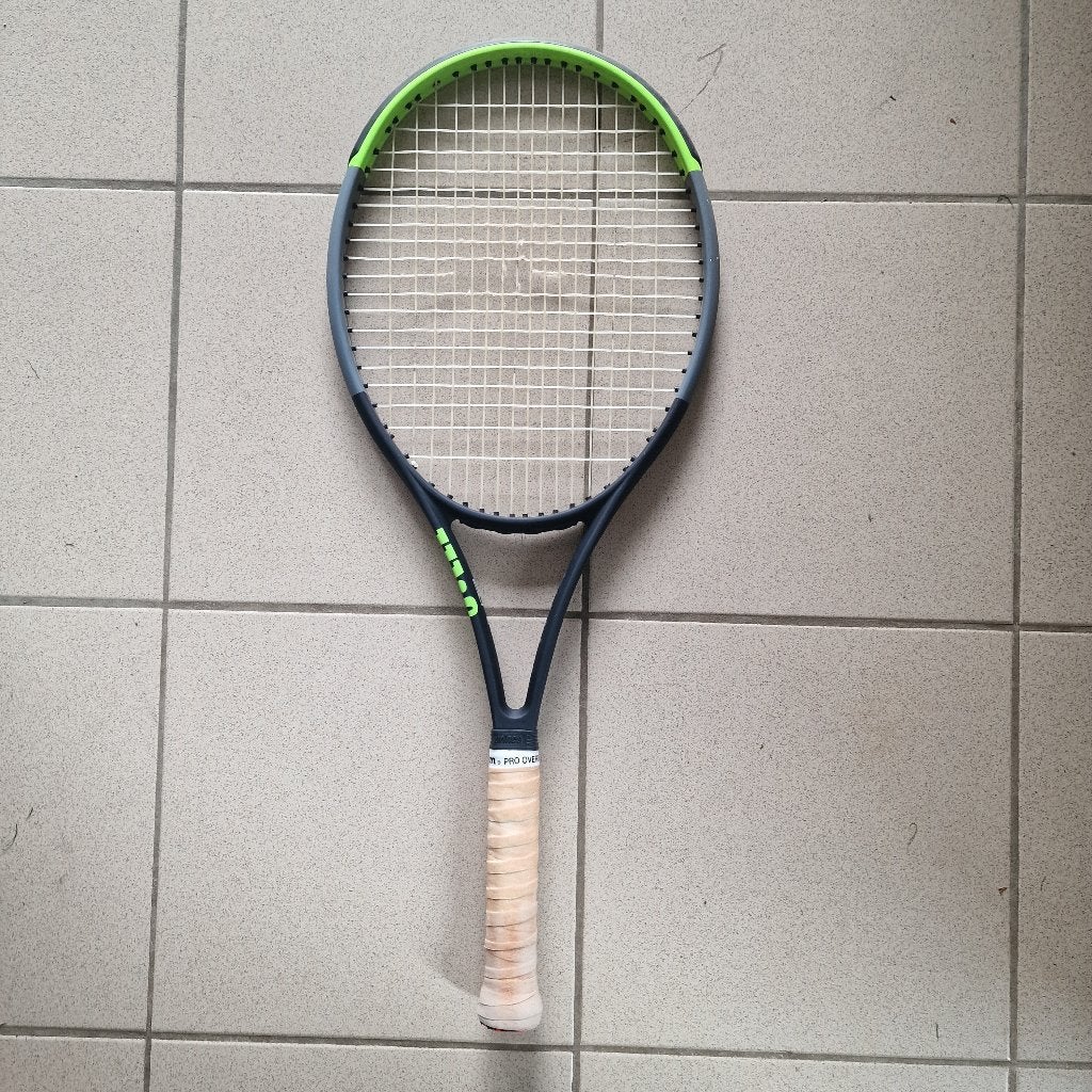 Tennisracket Wilson Blade 100L, Sport en Fitness, Ophalen, Gebruikt, Racket, Wilson