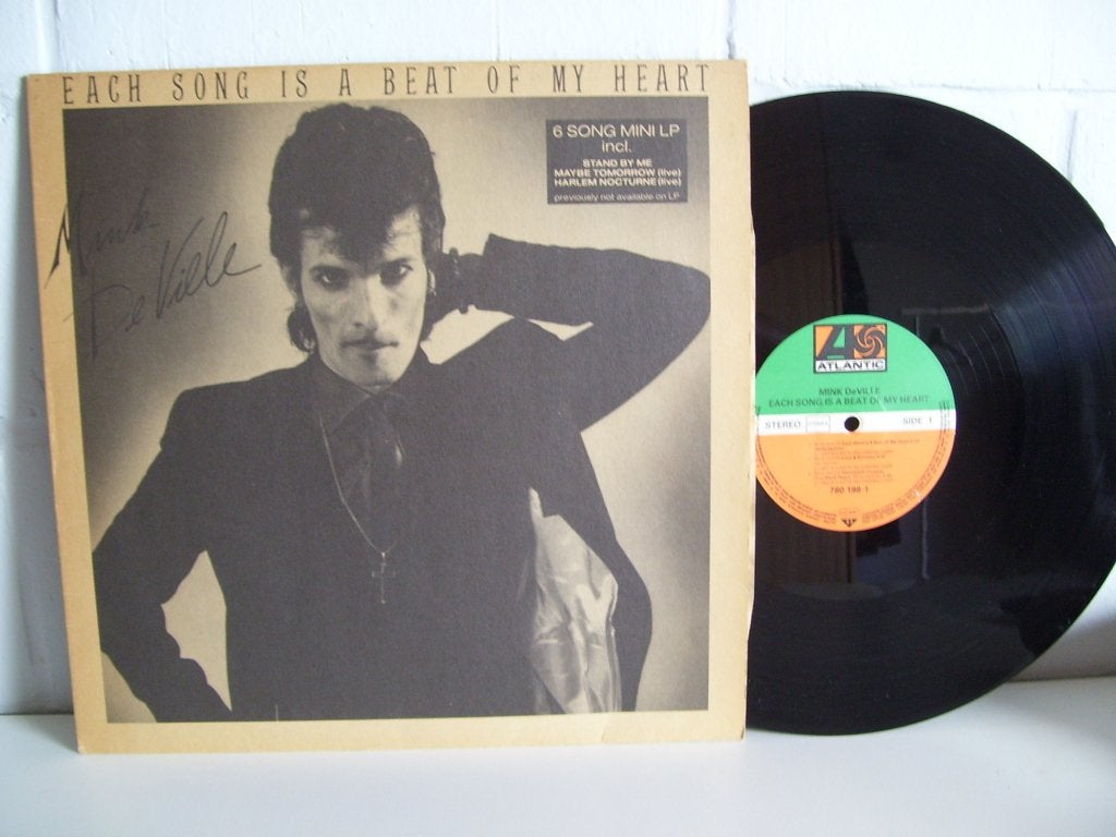 MINK DEVILLE  each song is a beat of my heart, Pressage original, Enlèvement ou Envoi, Rock 'n' roll, Comme neuf