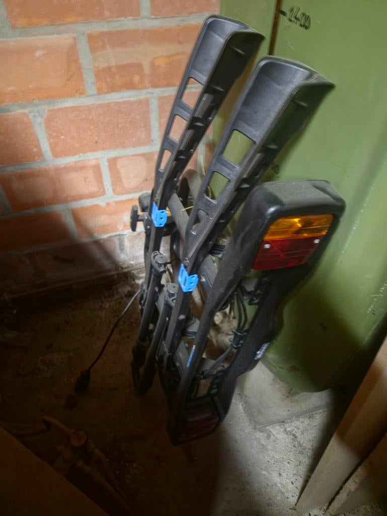 Porte-vélos à vendre, Enlèvement, 2 vélos, Comme neuf, Support d'attelage