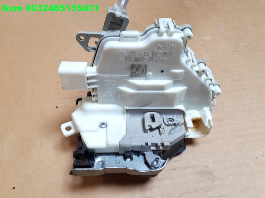 8j1837015f a4 serrure de porte a5 serrure de porte a6 a7 q5, AUDI AG, Auto-Union-Strasse 1
85045  Ingolstadt, DE, Audi, Utilisé