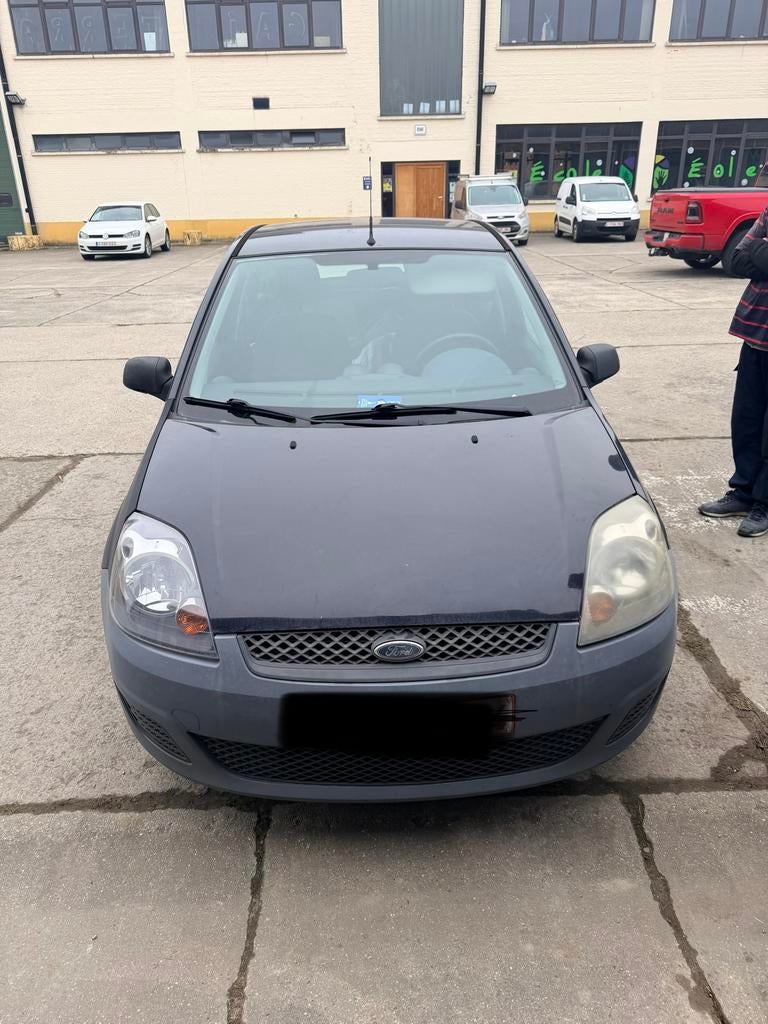 Ford fiesta, Auto's, Voorwielaandrijving, Stof, Zwart, 4 cilinders