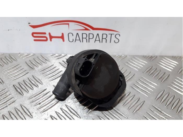 Pompe à eau supplémentaire d'un Mercedes CLA, 3 mois de garantie, Utilisé, -, -