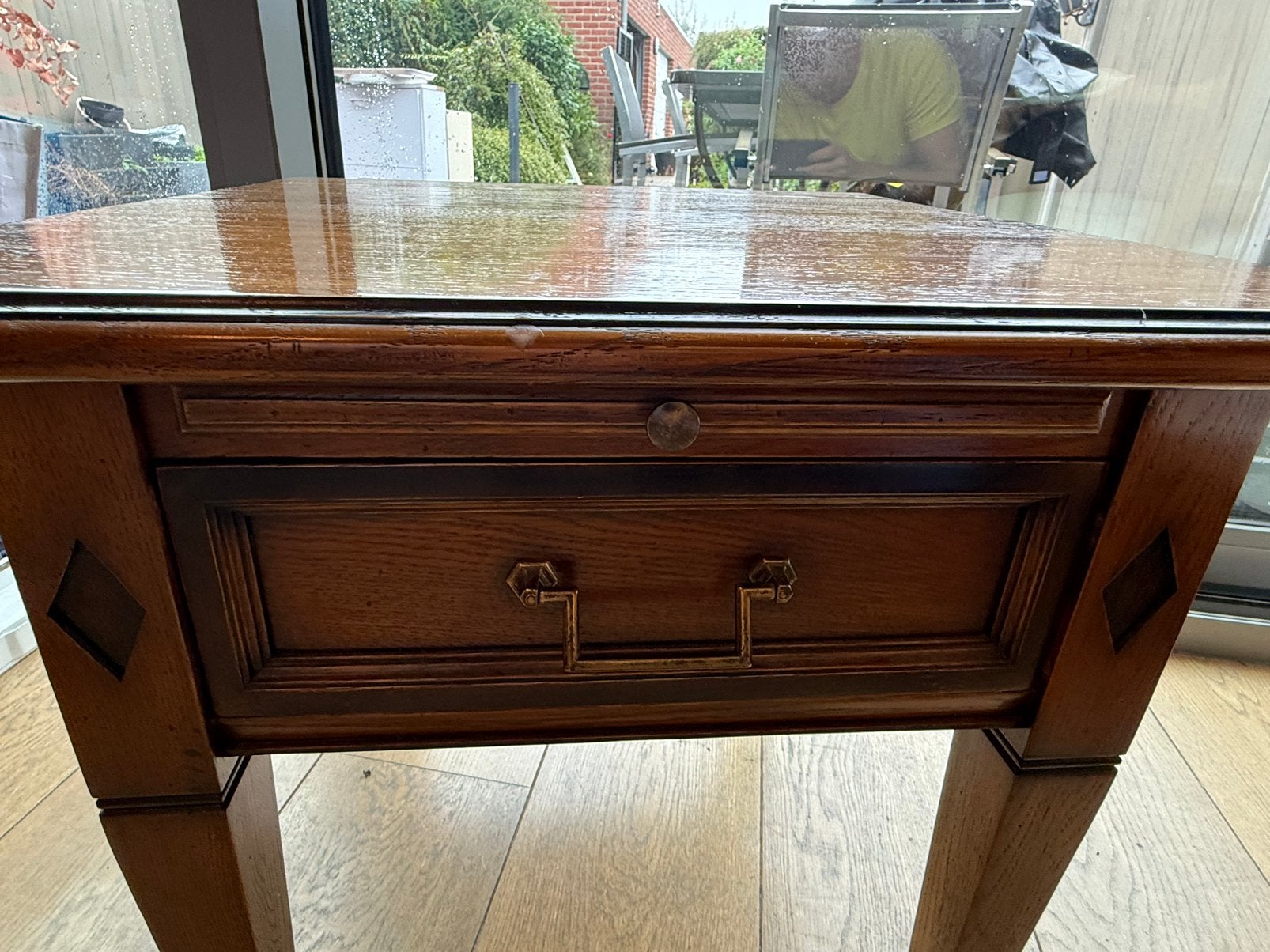 Massieve houten bijzettafel met lade en uitschuifblad, Enlèvement