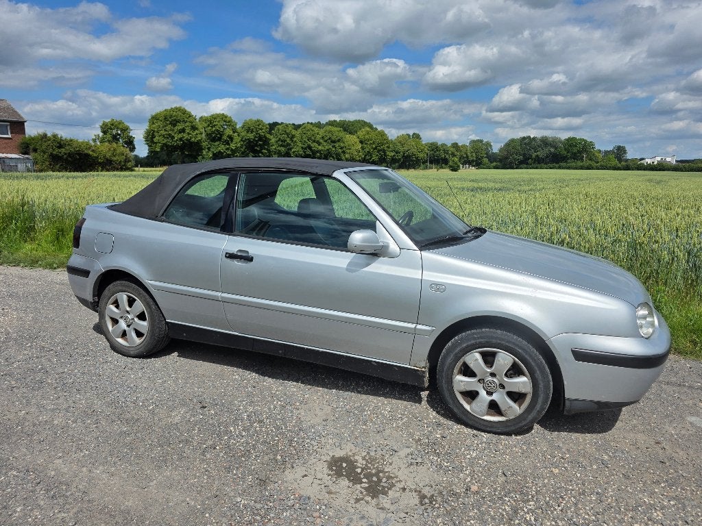 Golf 4 cabriolet, Autos, Cuir, Argent ou Gris, Achat, Cabriolet