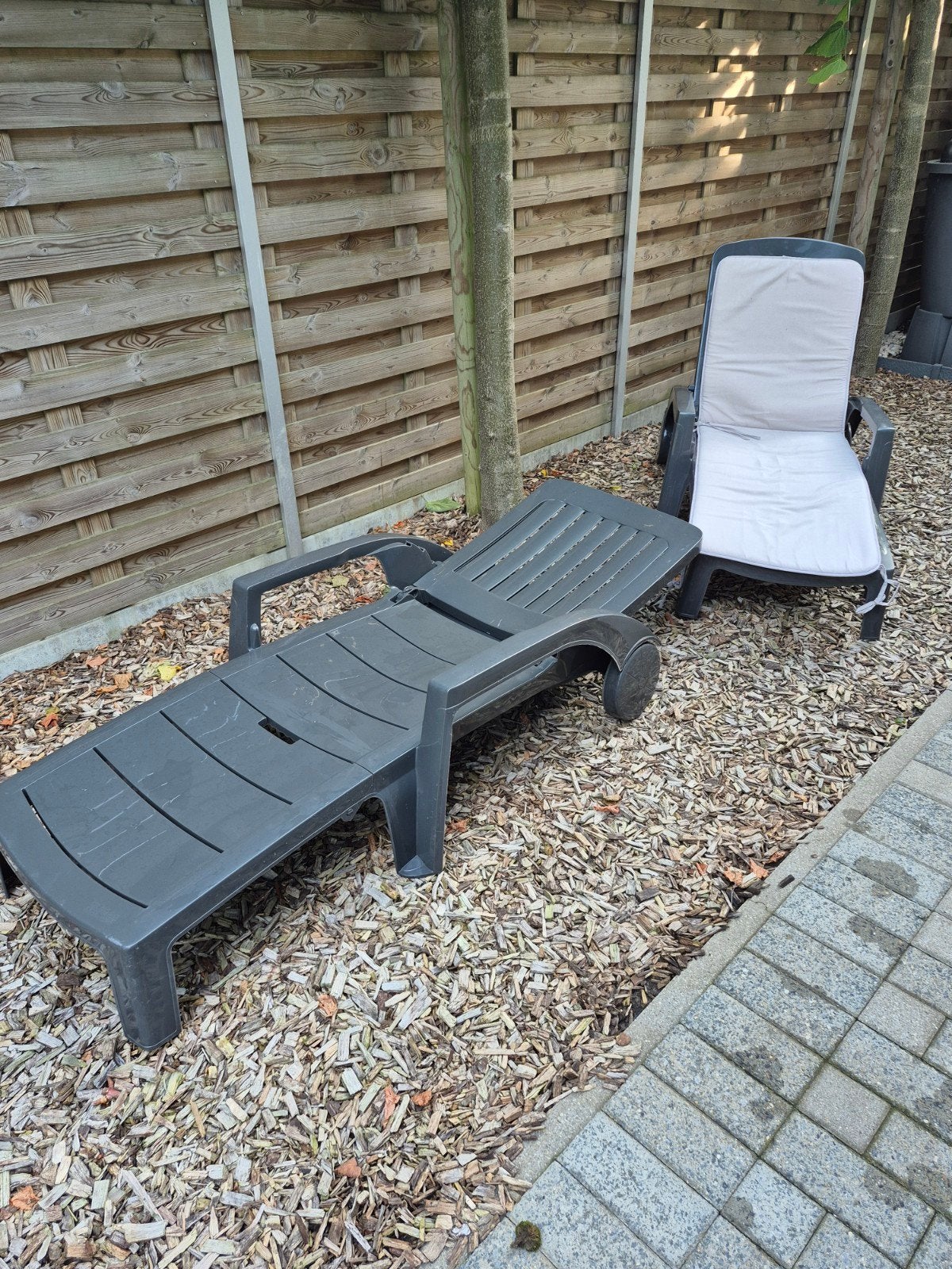 2 ligbedden, Tuin en Terras, Ophalen