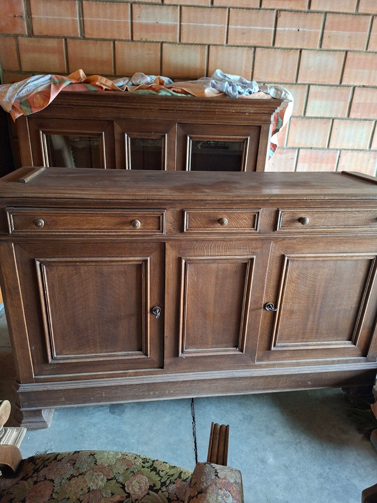 Antieke kast, Ophalen