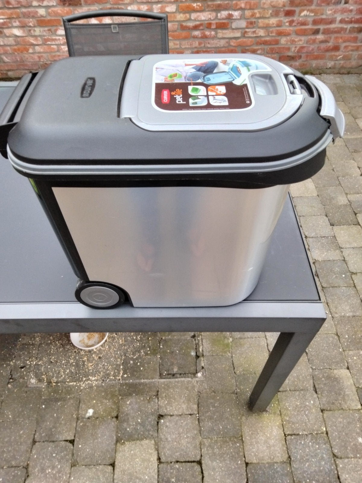 Container Honden eten, Dieren en Toebehoren, Ophalen of Verzenden, Zo goed als nieuw, Voer-/drinkbak