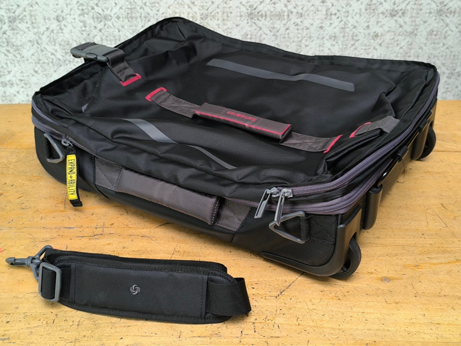 Samsonite lichte reistas/ trolley (2,1kg! 55cm) (Nieuw!), 20 tot 30 cm, Zwart, Nieuw, Ophalen of Verzenden