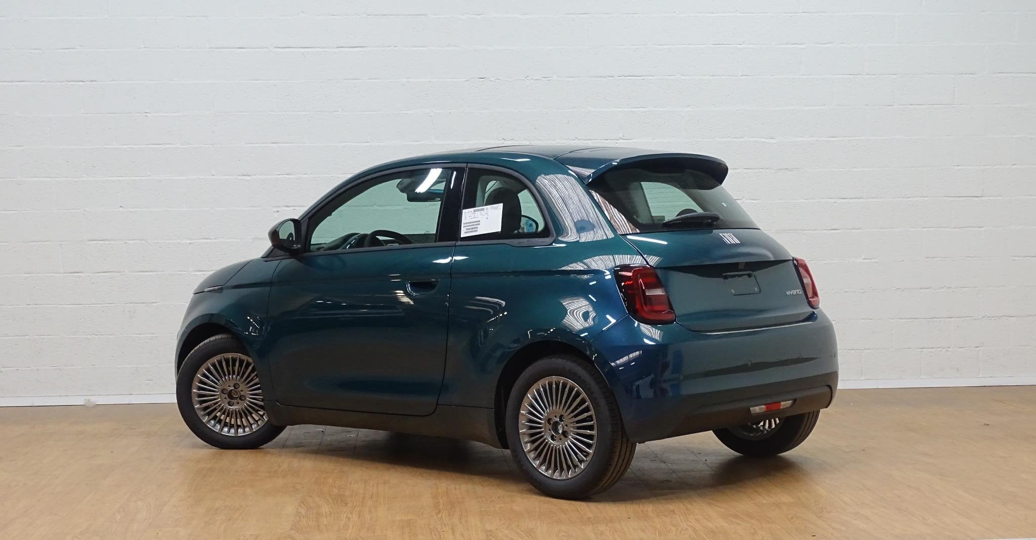 Fiat 500 1.0 Hybrid ICON +comfort pack+pano dak, Autos, Achat, Entreprise, Boîte manuelle, 48 kW