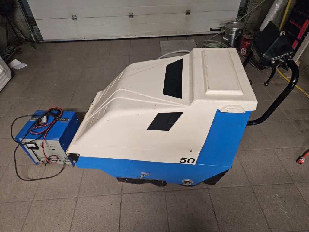 Veegmachine, Enlèvement, Utilisé