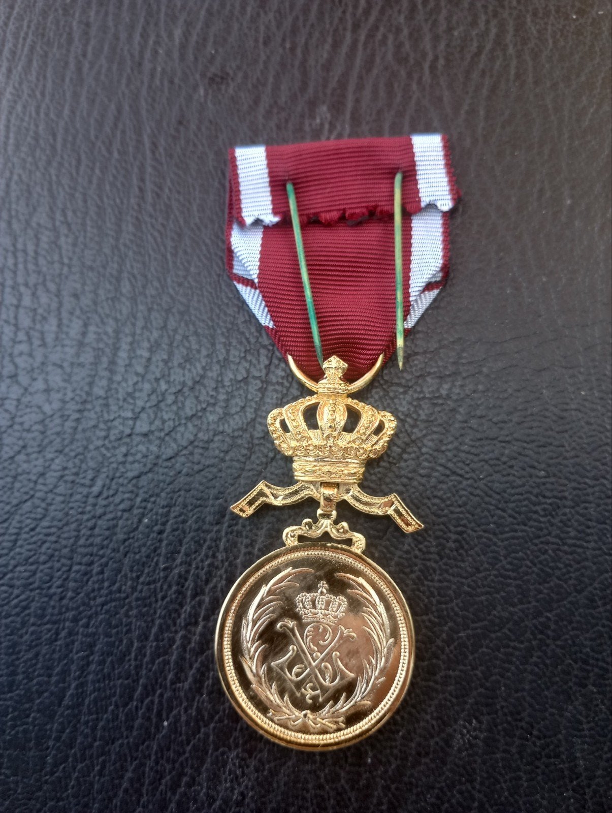 Médaille du mérite 30 ans de carrière, Envoi