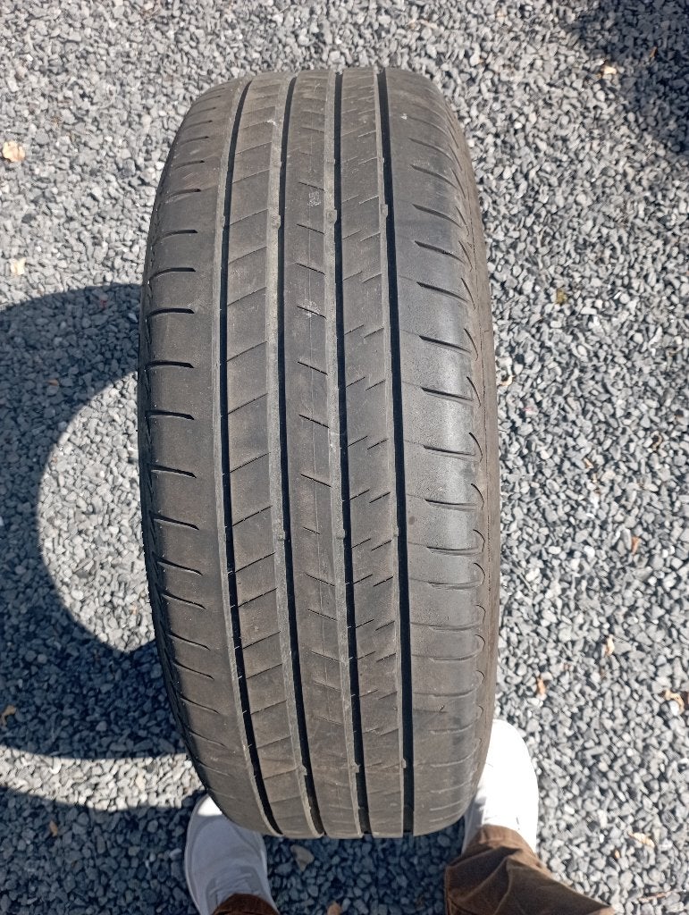2 Bridgestone Alenza 255/60R18 104w zomerbanden, Ophalen, 18 inch, Gebruikt, 255 mm