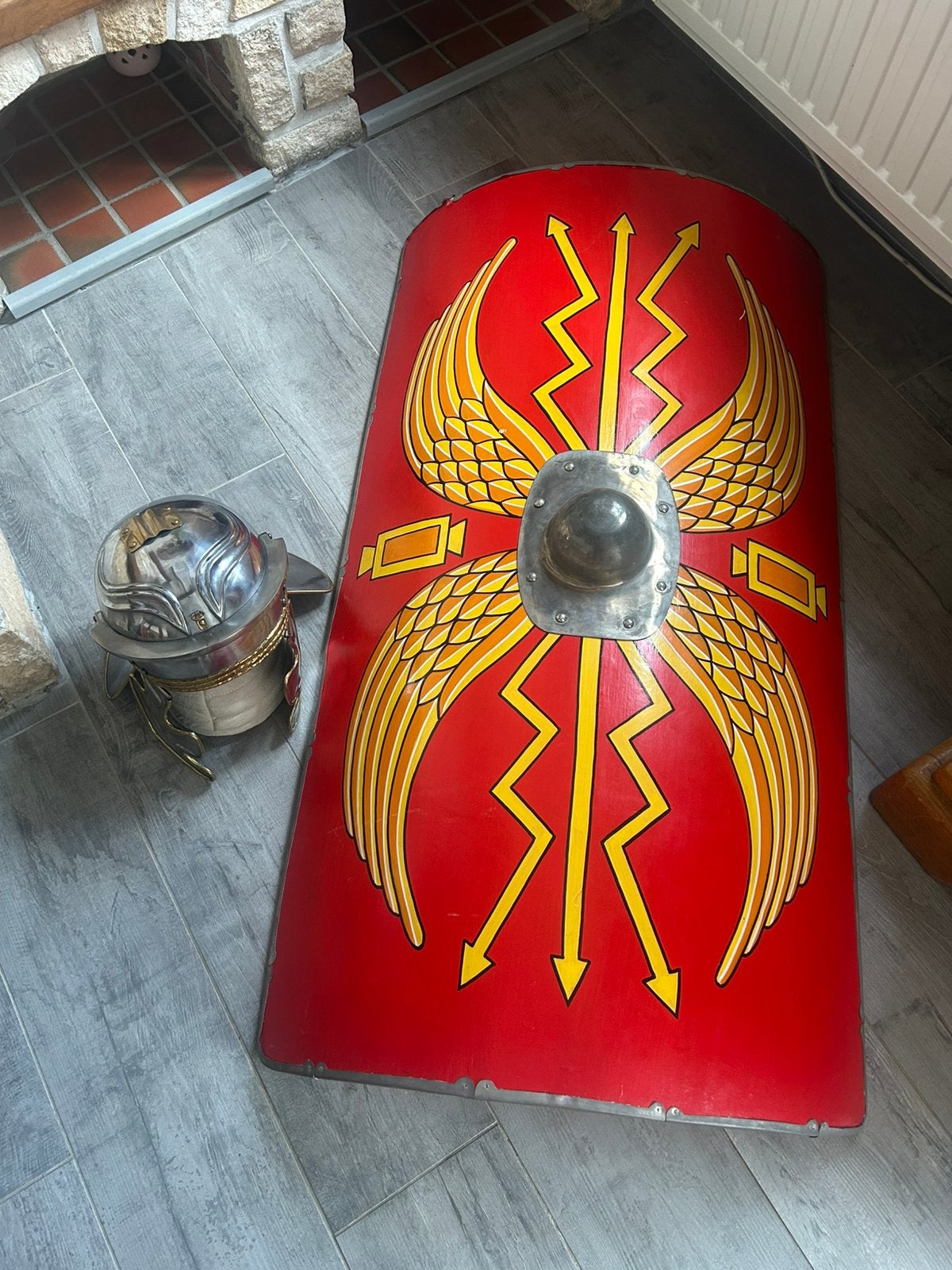 Romeins schild en helm van museumkwaliteit, Ophalen of Verzenden