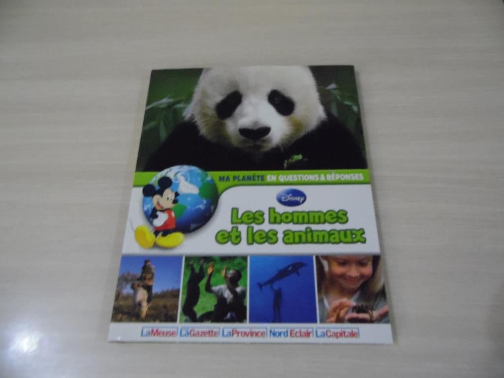 LES HOMMES ET LES ANIMAUX QUESTIONS & RÉPONSES   DISNEY, Enlèvement ou Envoi, Comme neuf, Non-fiction, Disney