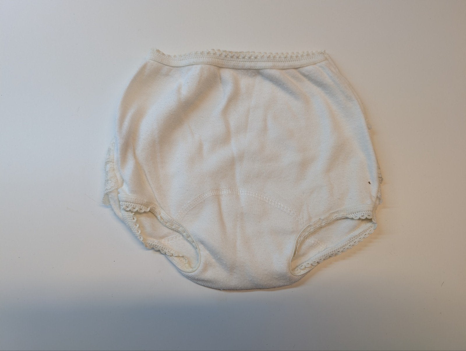 Absorba luierbroekje met ruches van kant voor 3maanden, Kinderen en Baby's, Babykleding | Maat 62, Nacht- of Onderkleding, Ophalen of Verzenden
