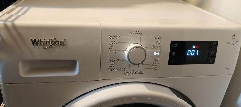 Machine à laver Whirpool, 1200 à 1600 tours, 6 à 8 kg, 85 à 90 cm, Comme neuf