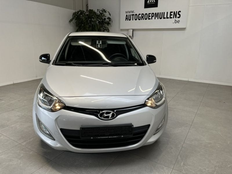 Hyundai i20 City/Move, Argent ou Gris, Achat, Entreprise, Boîte manuelle