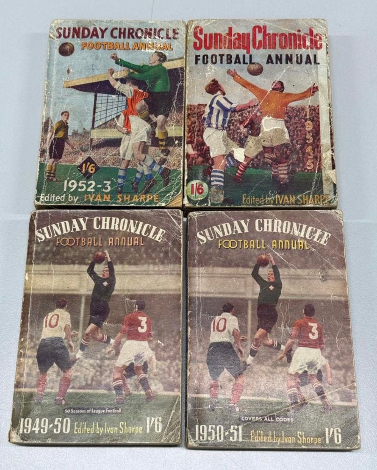 4X Antiek Voetbal boeken 1949-1955 antieke sport boek soccer, Boeken, Sportboeken, Ophalen of Verzenden, Gelezen, Balsport