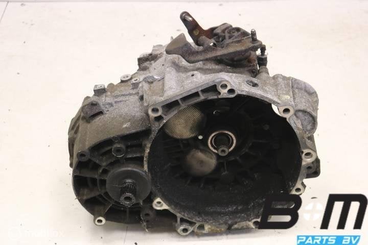 Handgeschakelde 6-bak VW Touran 2.0TDI 02Q300043E, Gebruikt