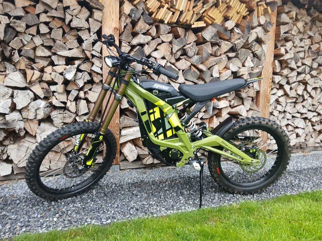 Zo goed als nieuw! Groene surron lbx 2025!, Hobby & Loisirs créatifs, Hobby & Loisirs Autre, Comme neuf, Enlèvement