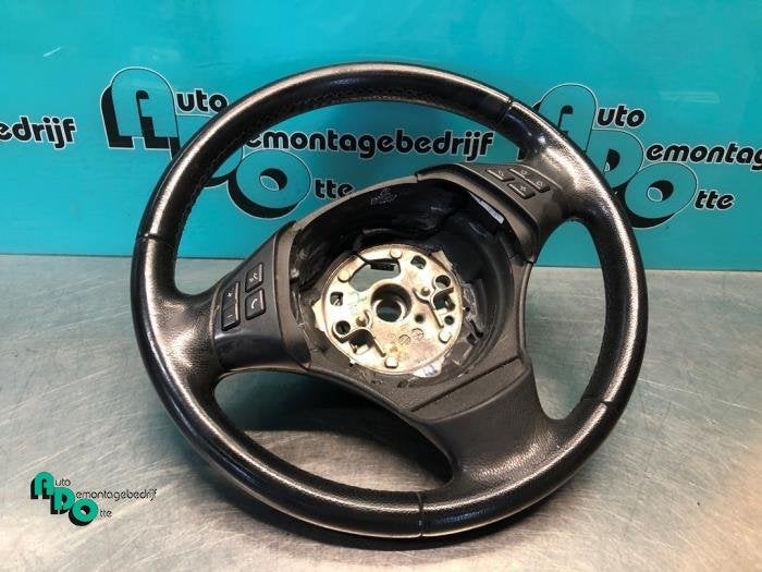 Volant d'un BMW 3-Serie (3-Serie 04-), Autos : Pièces & Accessoires, Commande, -, 3 mois de garantie, Utilisé, -