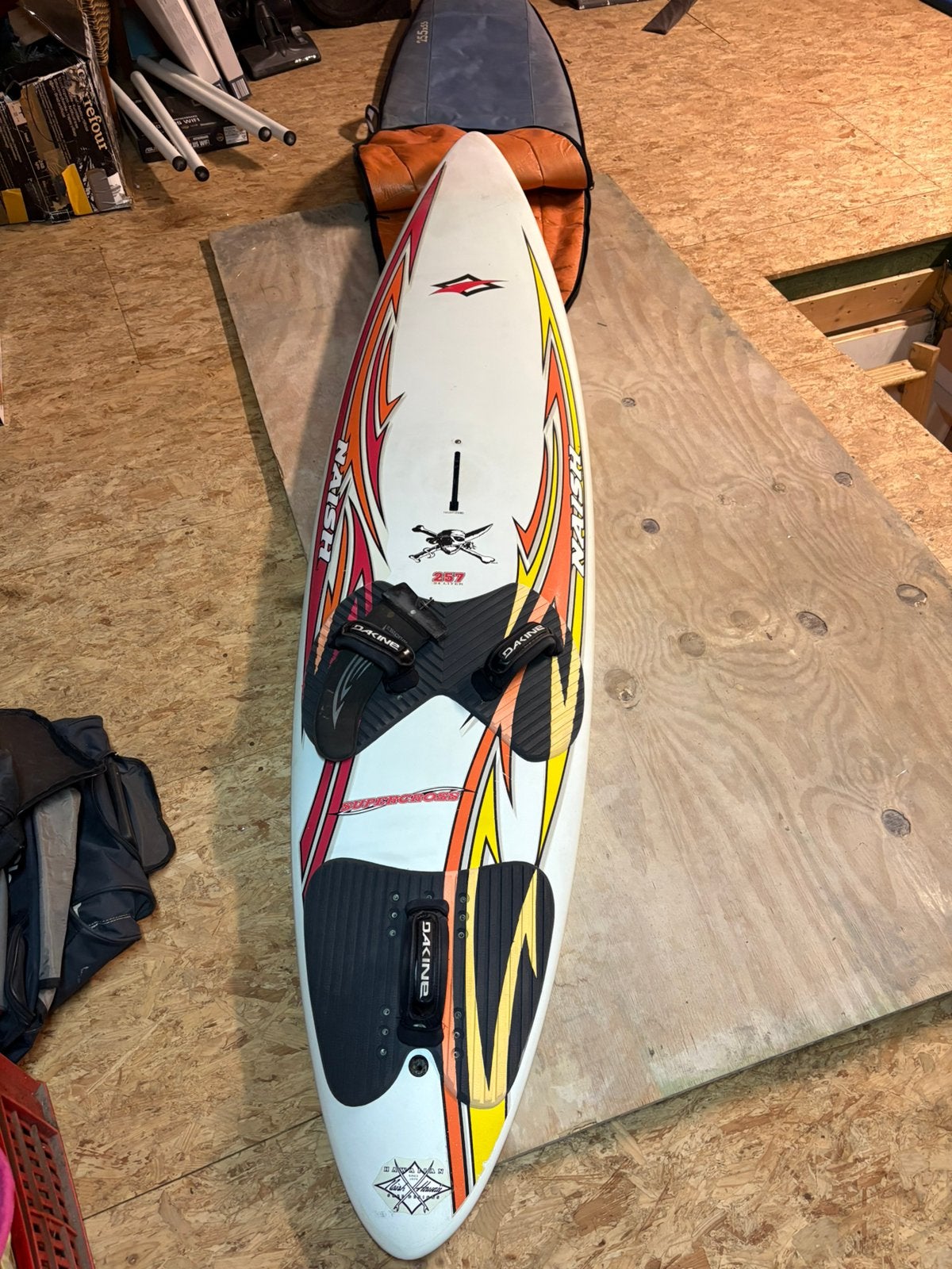 Naish surfboard 257 met 94 liter, Ophalen, Zo goed als nieuw, Naish, Vin