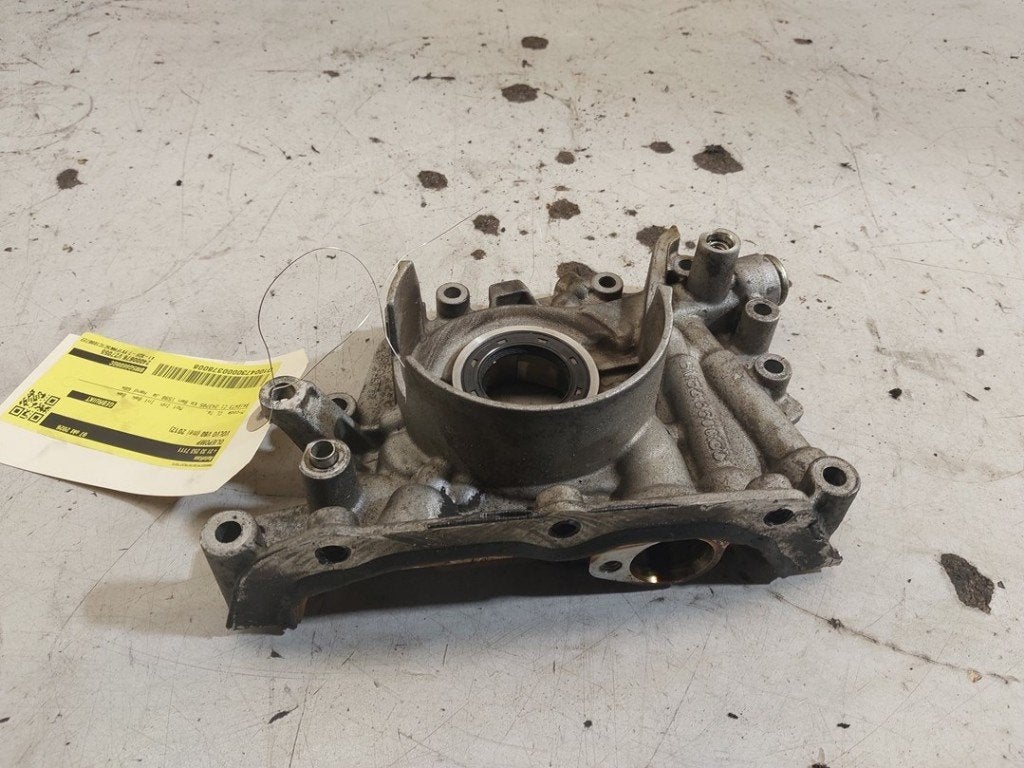 POMPE A HUILE Volvo V60 I (FW / GW) (01-2010/12-2018), Info@volvocars.com, Volvo Car Germany GmbH, Siegburger Straße 229
50679  Köln, DE