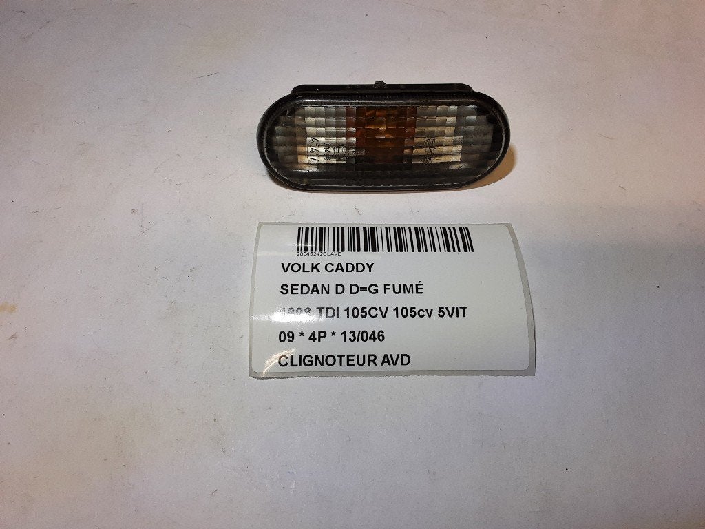 KNIPPERLICHT RECHTS VOOR Caddy III (2KA,2KH,2CA,2CH), Gebruikt, Volkswagen, Mevr. I. Hauben, Rue de l'Espoir 34 34
4030  GRIVEGNÉE, BE