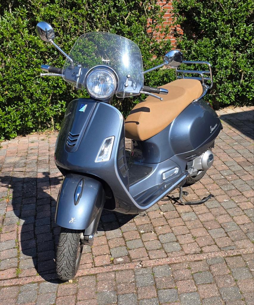 Vespa 300 GTS, Particulier