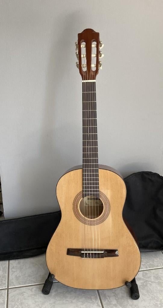 DRINGENDE verkoop vanwege verhuizing buiten de EU, Ophalen of Verzenden, Zo goed als nieuw, Klassieke of Spaanse gitaar, Met koffer