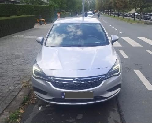 Opel Astra 2016 grise, Autos, Achat, Diesel, Vitres électriques, Particulier