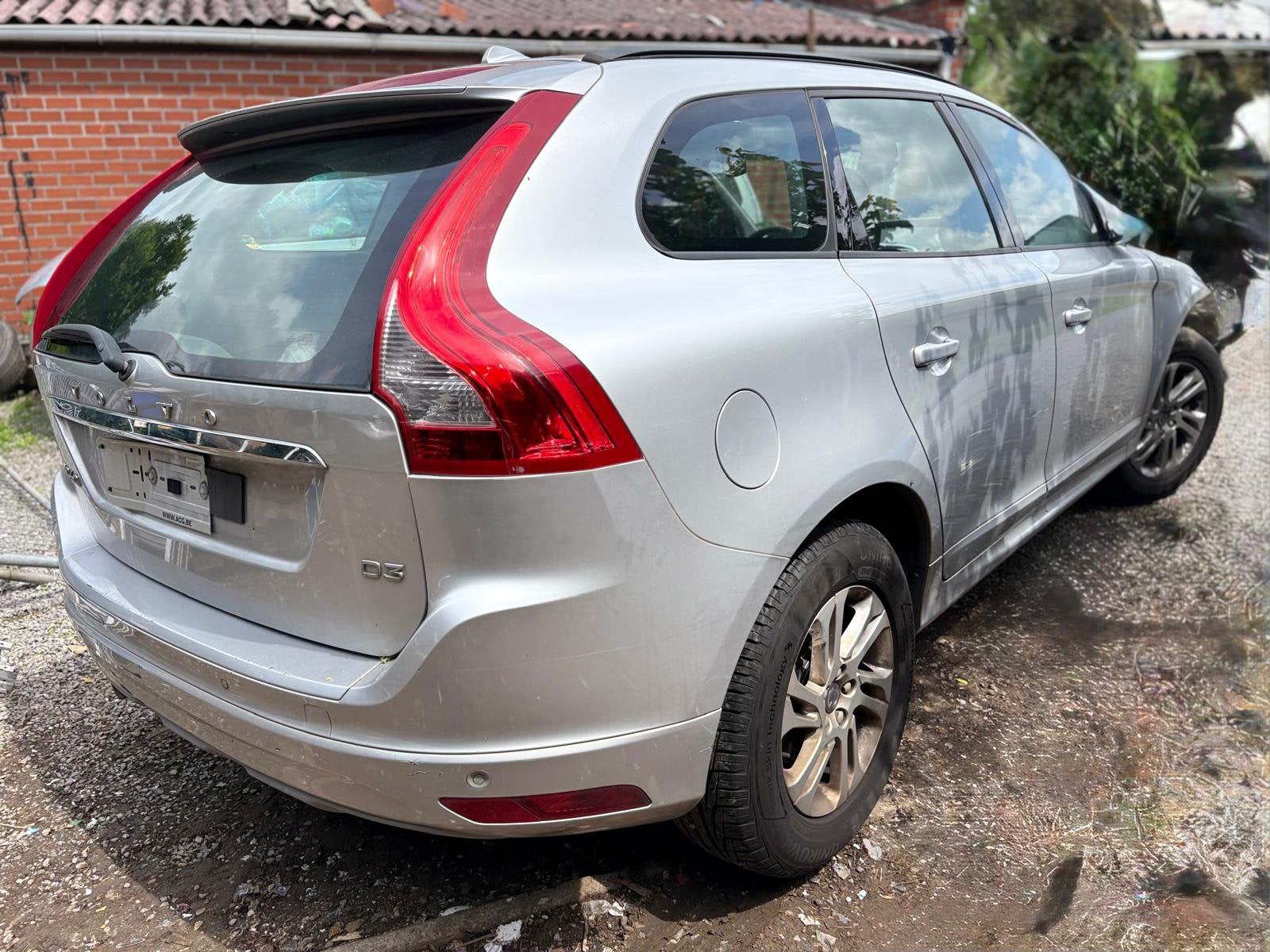 VOLVO XC60 2.0D automatische schade, Auto's, Automaat, 1733 kg, 1989 cc, 4 cilinders