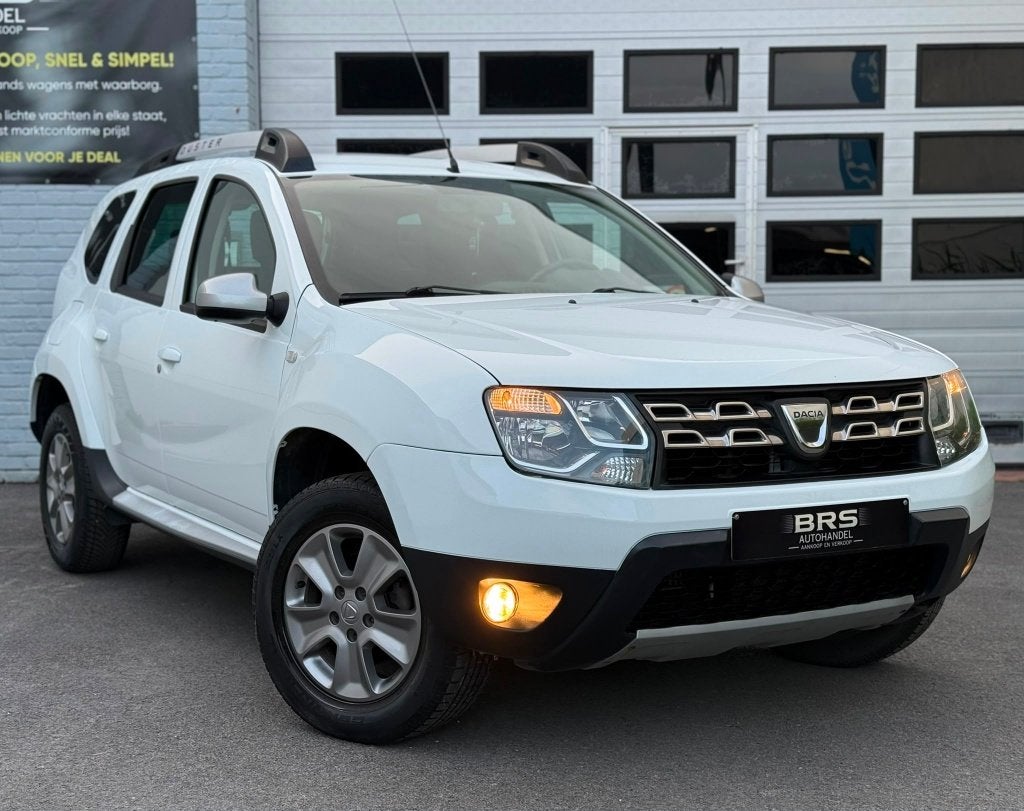 Dacia Duster 1.2 TCE 2016/10 108 dkm EURO 6b 1 Jaar Garantie, Auto's, Voorwielaandrijving, 4 cilinders, Duster, Wit