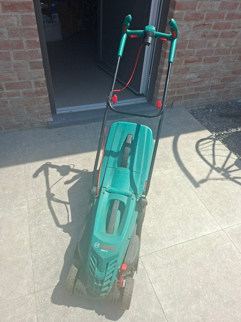 Elektrische grasmachine bosch, Tuin en Terras, Grasmaaiers, Ophalen, Gebruikt, Elektrische grasmaaier, Opvangbak