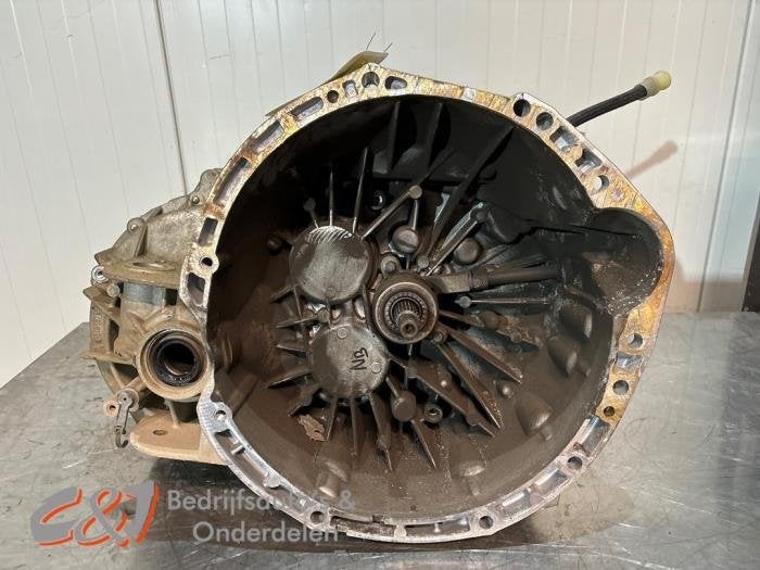 Versnellingsbak van een Renault Trafic, Gebruikt, -, Renault, -
