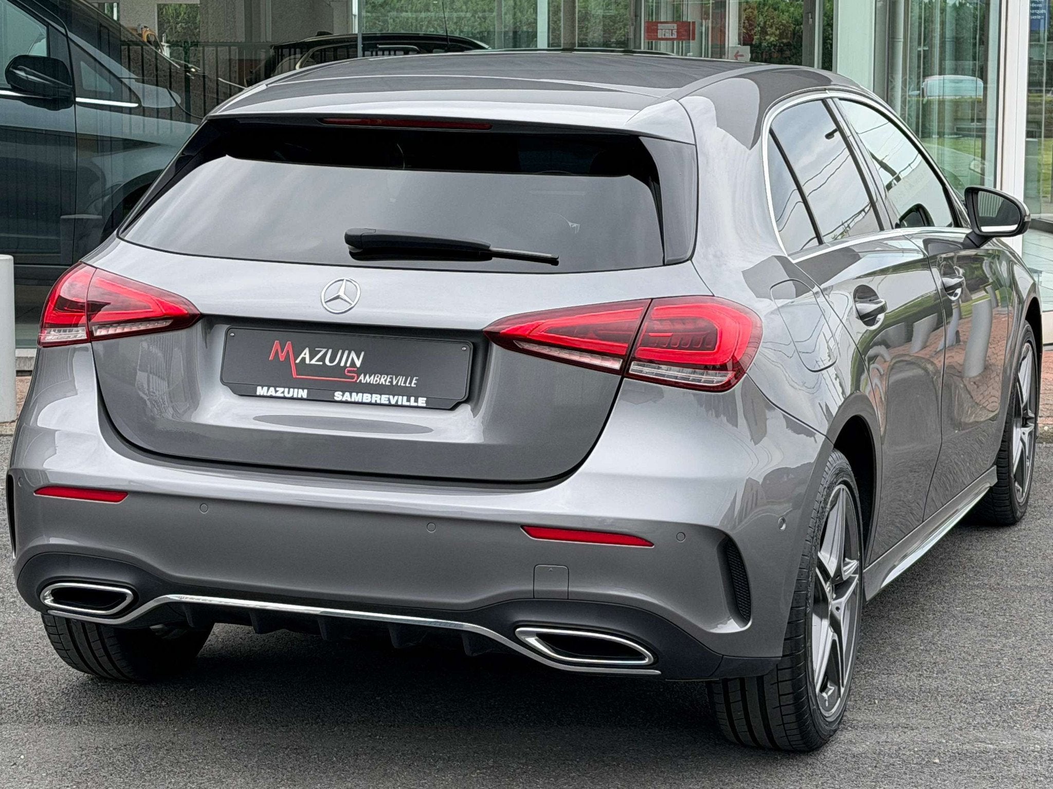 Mercedes-Benz A-Klasse 250 e PHEV * Pack AMG * Caméra * 48., Autos, Achat, Euro 6, Entreprise, Noir