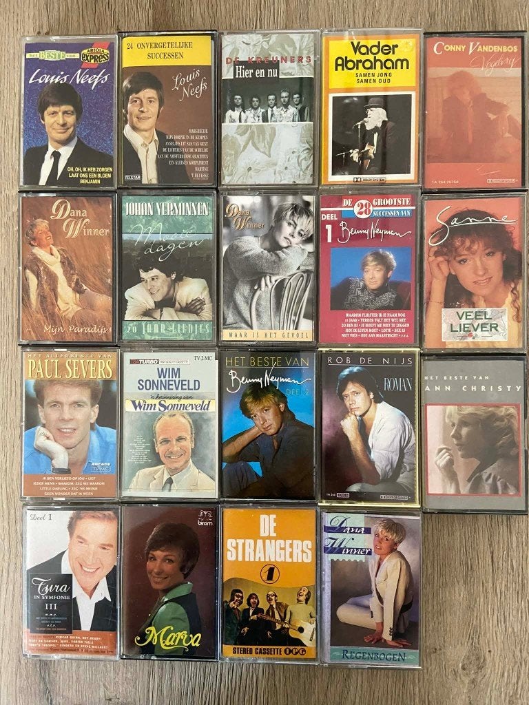 39 muziekcassettes Nederlandstalig, CD & DVD, Cassettes audio, En néerlandais, Enlèvement ou Envoi, 26 cassettes audio ou plus