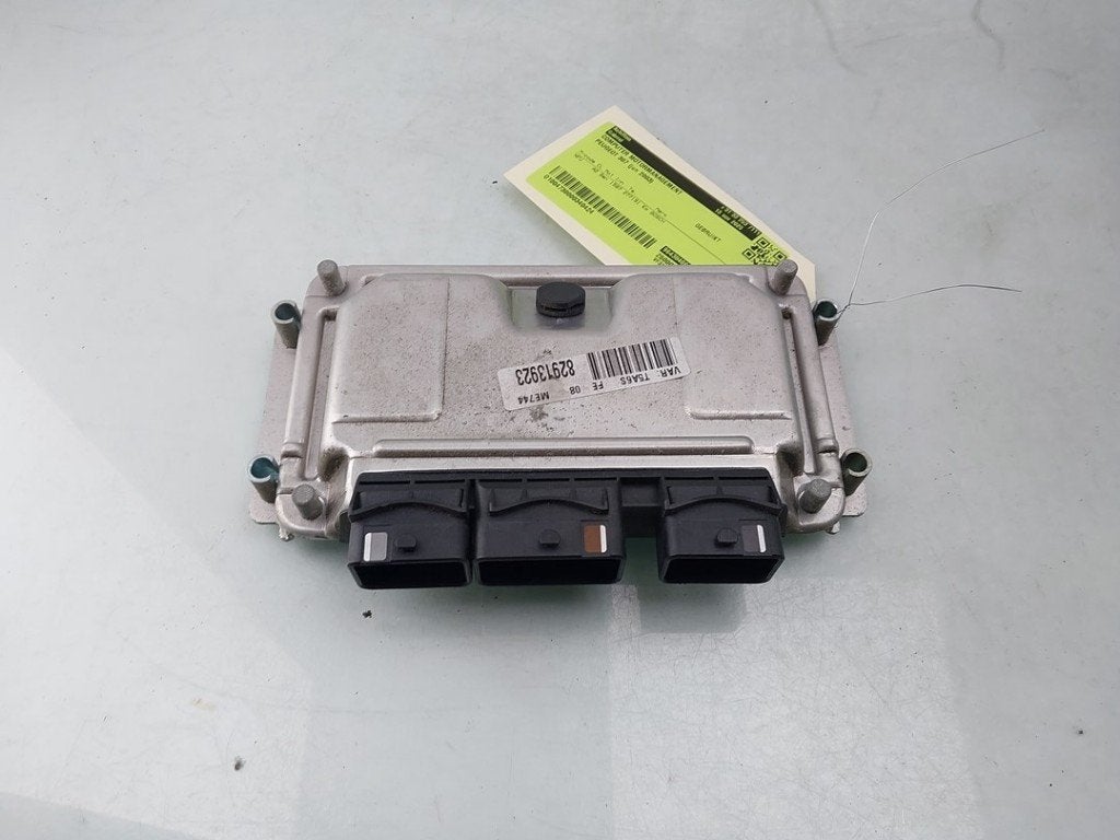 CALCULATEUR MOTEUR ECU Peugeot 307 (3A / C/D), Robert Bosch AG, Utilisé, Robert-Bosch-Allee 1
74232  Abstatt, DE, Engineering@bosch.com