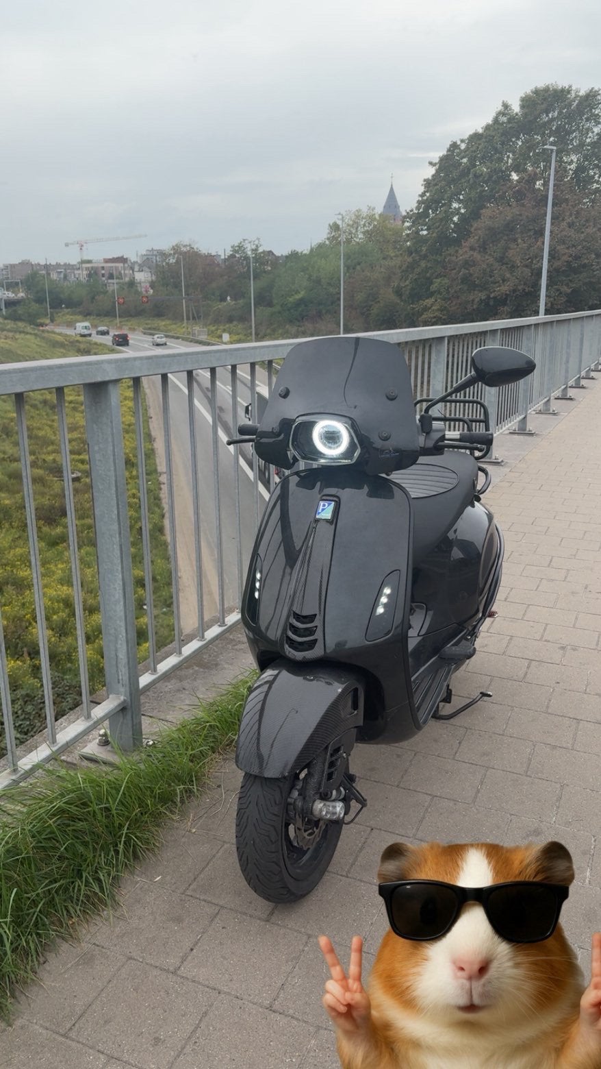 Vespa sprint 80cc, Fietsen en Brommers, Ophalen, Zo goed als nieuw