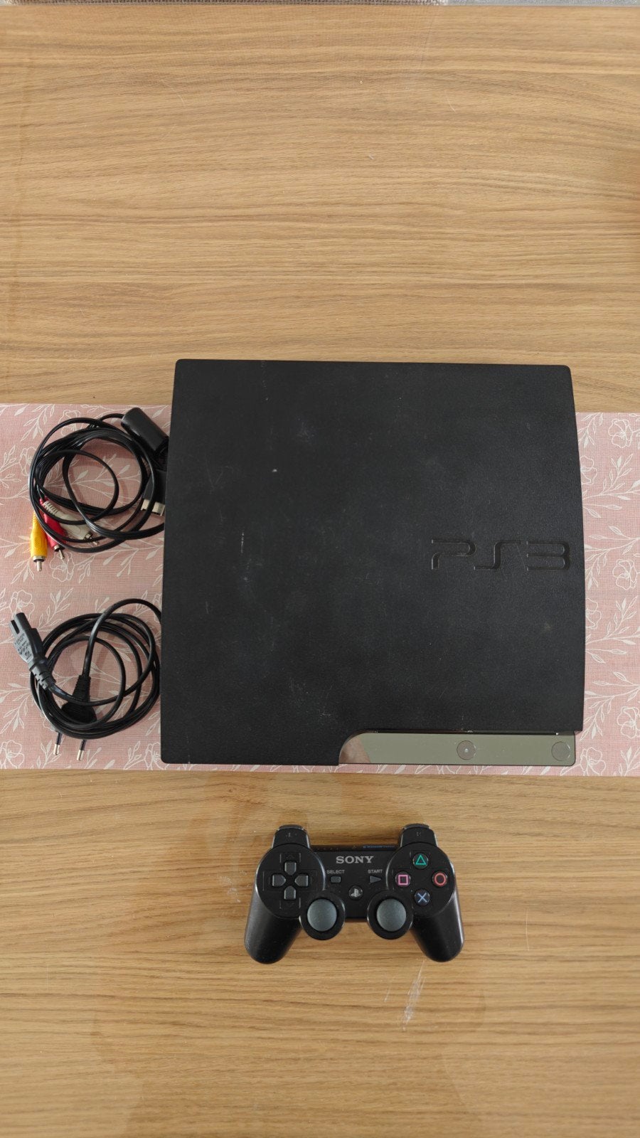 PlayStation 3 Slim CECH-2504A Avec Manette et Câbles, Enlèvement ou Envoi, Avec 1 manette, Utilisé, 160 GB