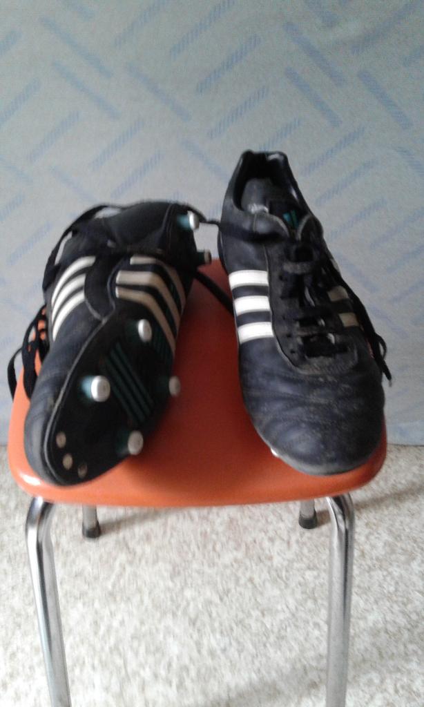ADIDAS VOETBALSCHOENEN, Sport en Fitness, Voetbal, Ophalen, Gebruikt, Schoenen