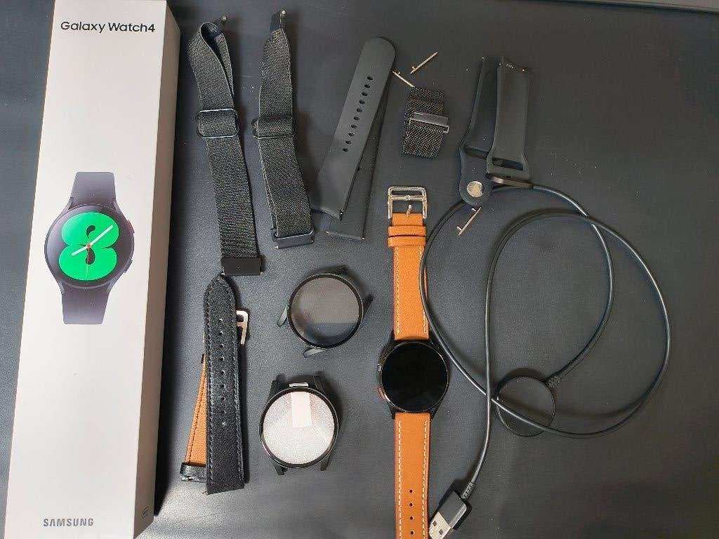 Samsung Galaxy watch 4 met extra, Zwart, Nieuw, Ophalen of Verzenden, Samsung Galaxy Watch 4 40Mm