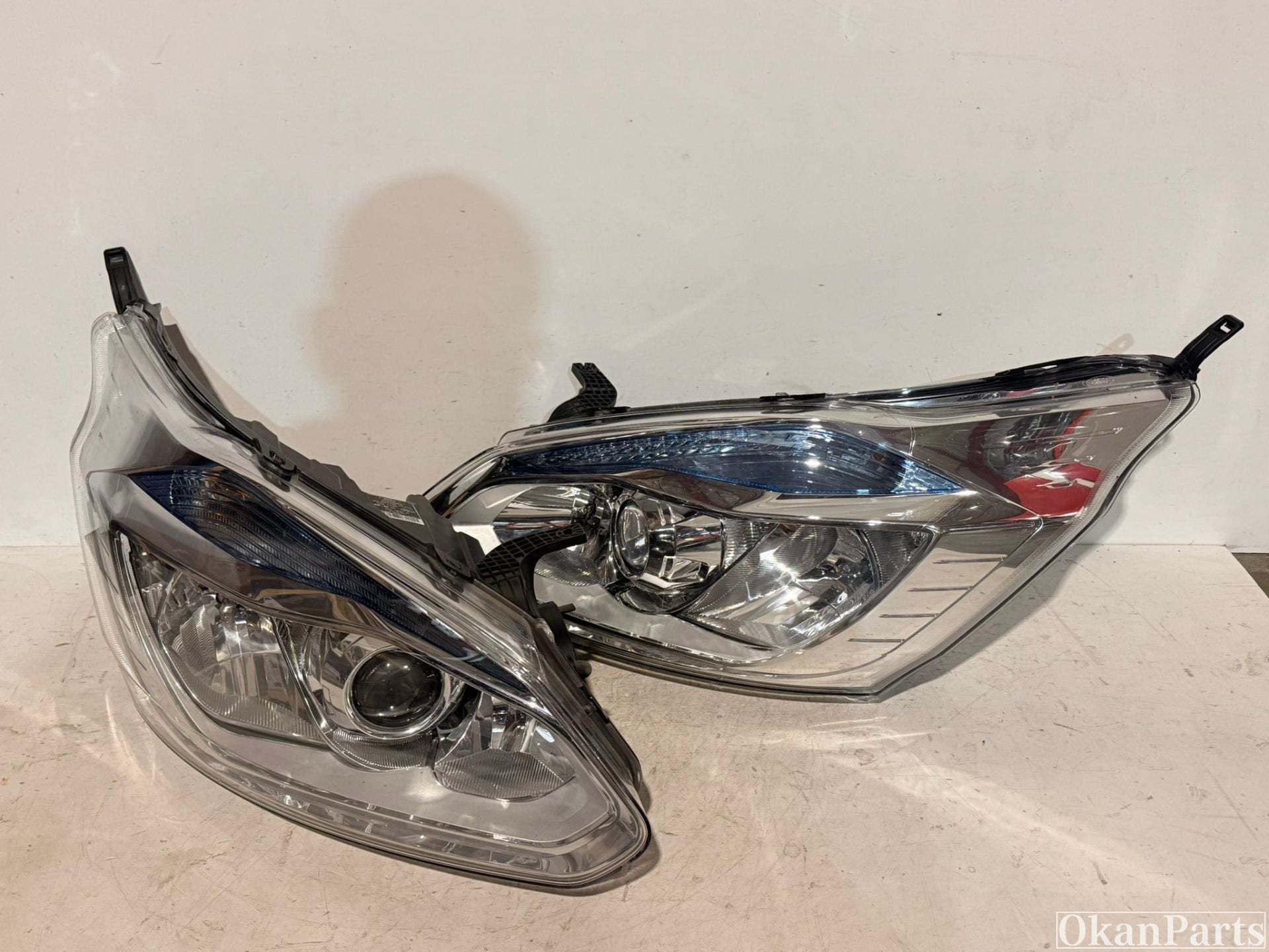 Ford Transit Custom V362 linker rechter Koplamp links rechts, Auto-onderdelen, Fabrikant BV, Gebruikt, Info@fabrikant.eu, Fabrikantstraat 1
1000 AA  Amsterdam, NL