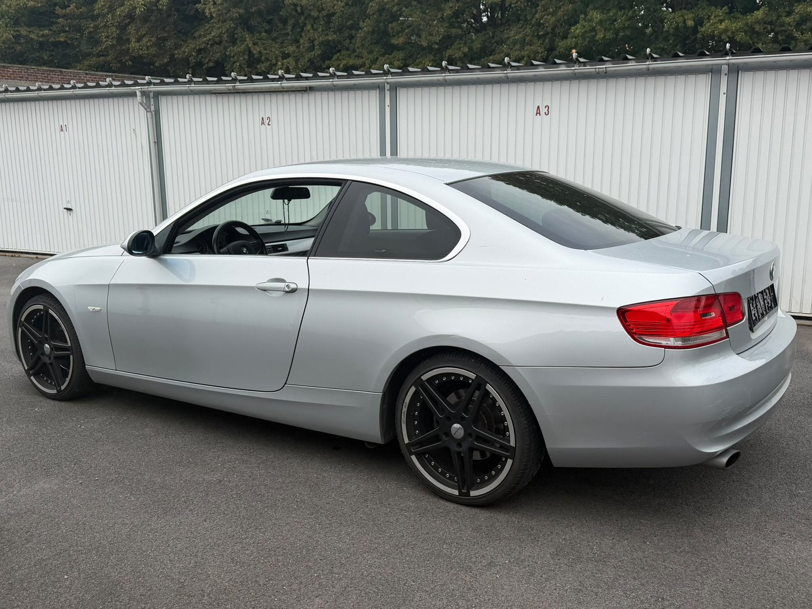 BMW 320i COUPE PRACHTSTAAT, Autos, Cuir, Entreprise, Boîte manuelle, 4 cylindres