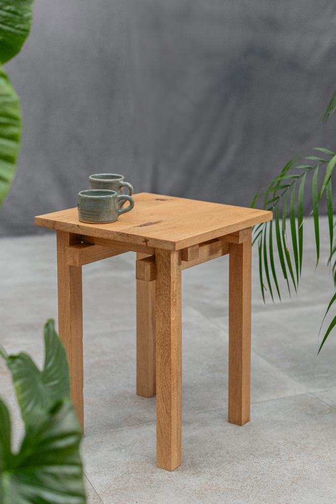 Krukje in massieve eik, Ophalen, Nieuw, Hout