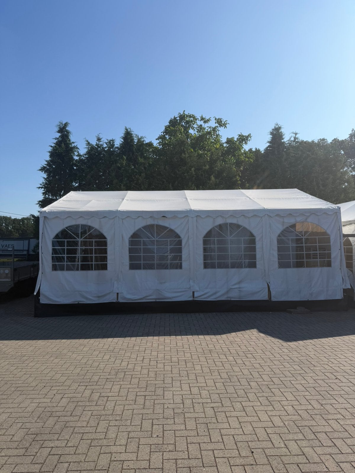 Party tent 1 jaar oud dik zeil  6m beed en 8 m lang, Tuin en Terras, Partytenten, Ophalen, Zo goed als nieuw