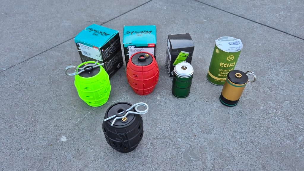 Grenades à main Airsoft, Enlèvement ou Envoi