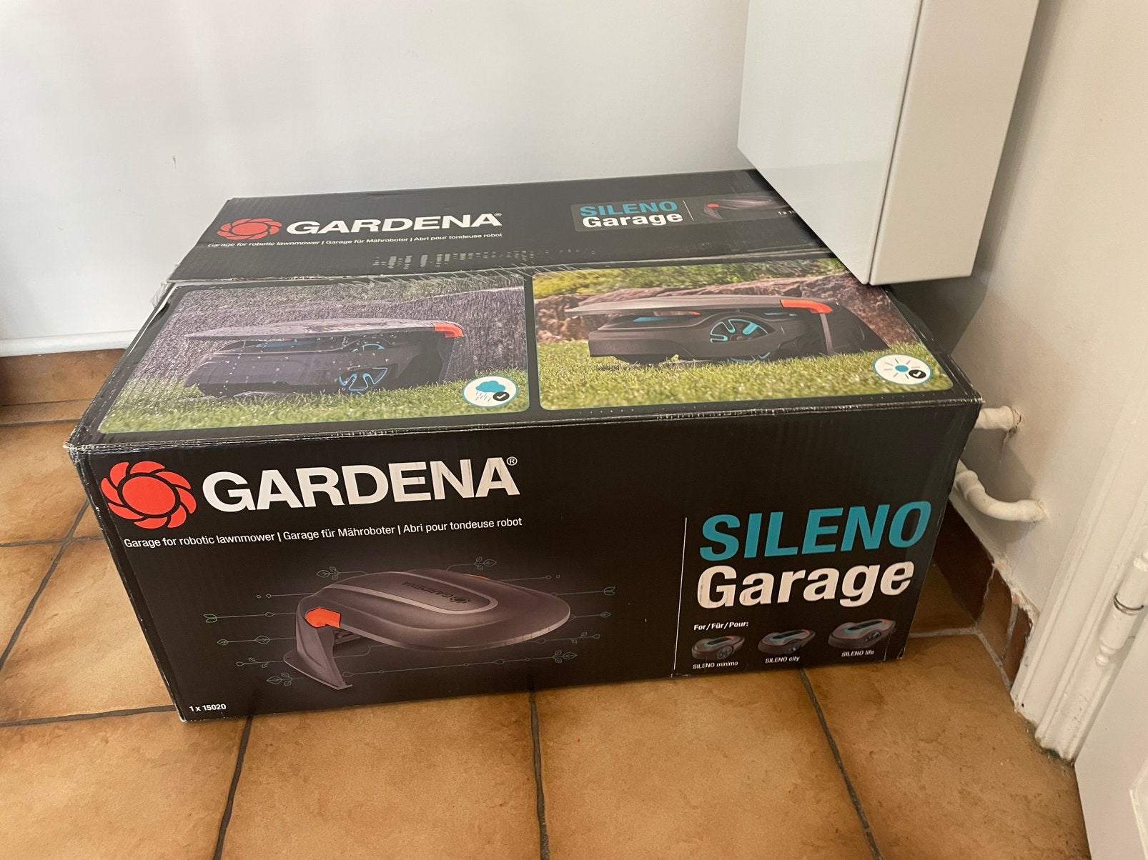 Silleno Garage, Ophalen, Zo goed als nieuw